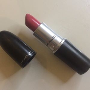 Limited Edition MAC Lipstick in Nouvelle Vogue